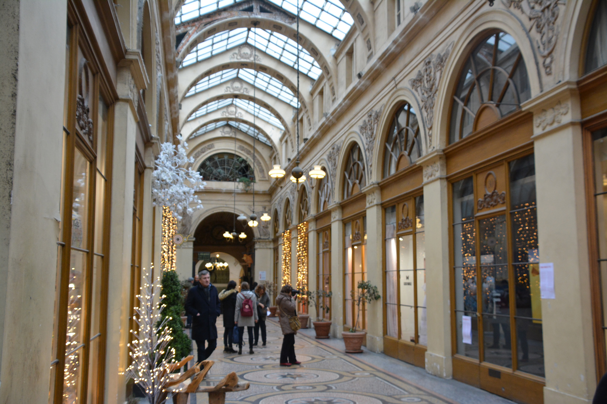 Walking tour of Paris passes by Galerie Vivienne