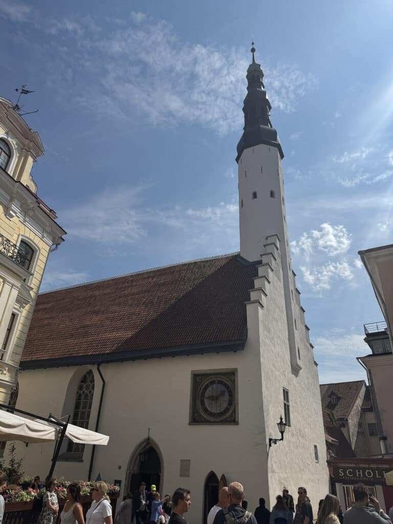 Tallinn holy spirit clock