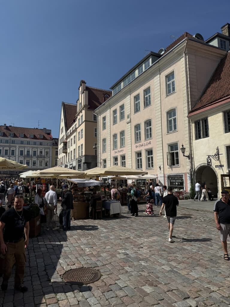tallinn raekoja plats market